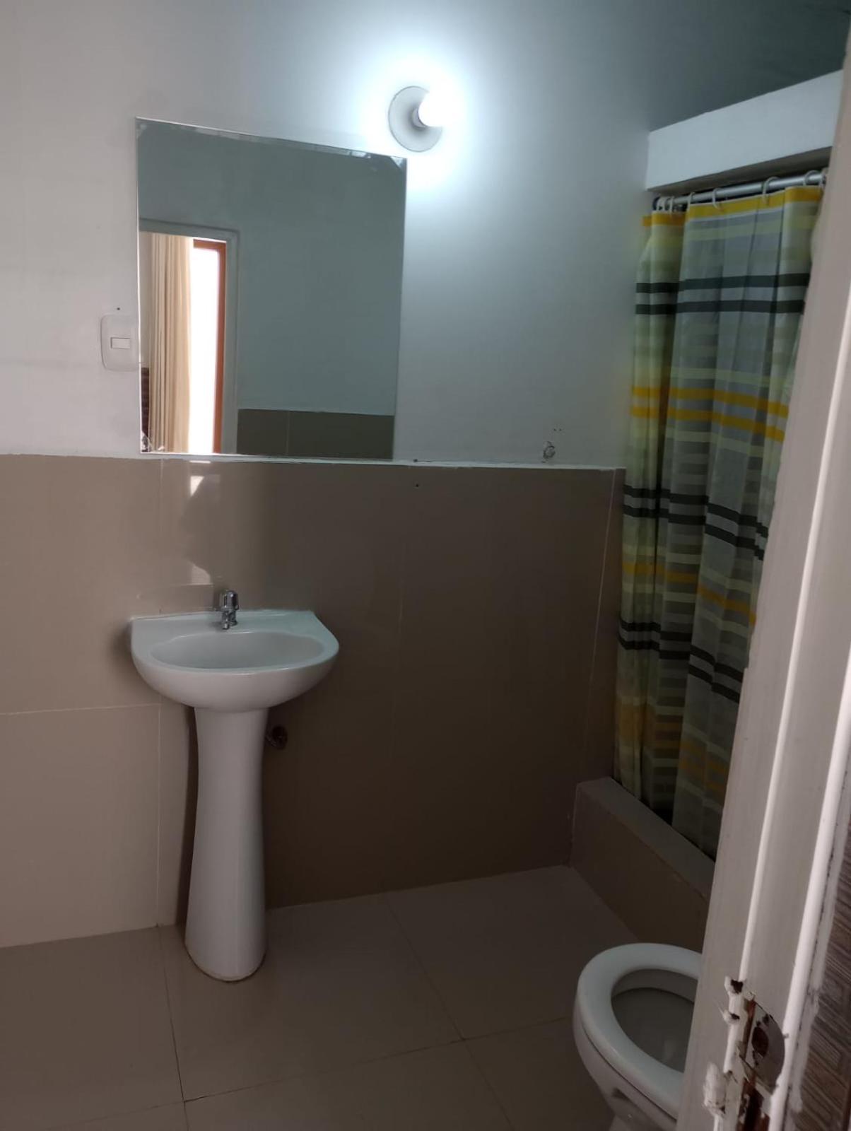 Hospedaje Rocha Ica Exteriör bild